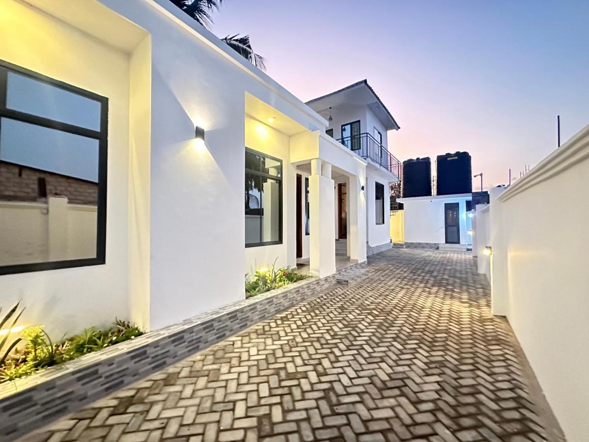 F.A.M Homes Dar es Salaam Exterior foto